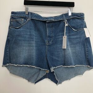 Good American classic cut off blue jean shorts